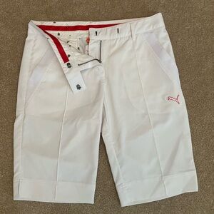 Puma Womens Golf Bermuda Shorts White Zip Front
Size 4
